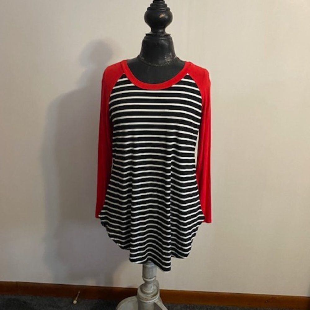 ADREAMLY Black/White/Red stripe crew neck tunic, size M